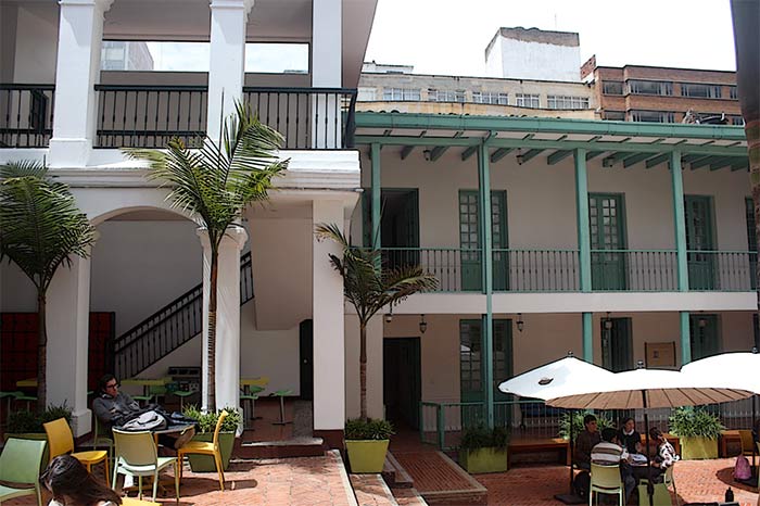 Fray Cristóbal estatua
