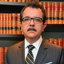 Carlos Medellín