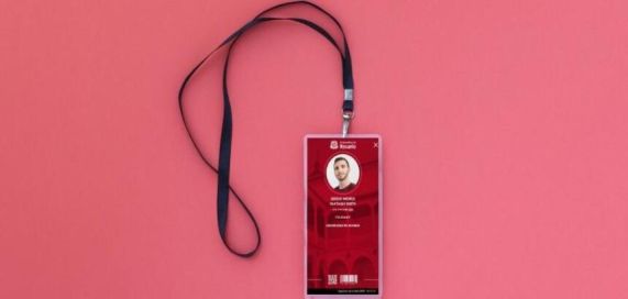 Carné Institucional