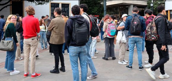 Rosaristas-participaron-activamente-del-Simulacro-de-Evacuación