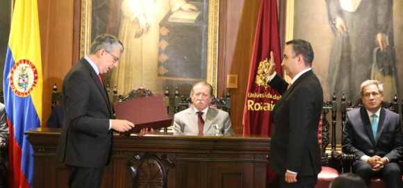 PosesiónDecano EMCS